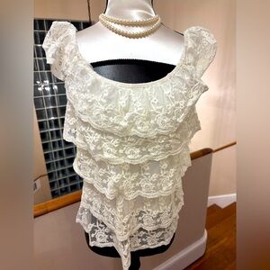 HEART SOUL Elegant White Lace Ruffle Blouse